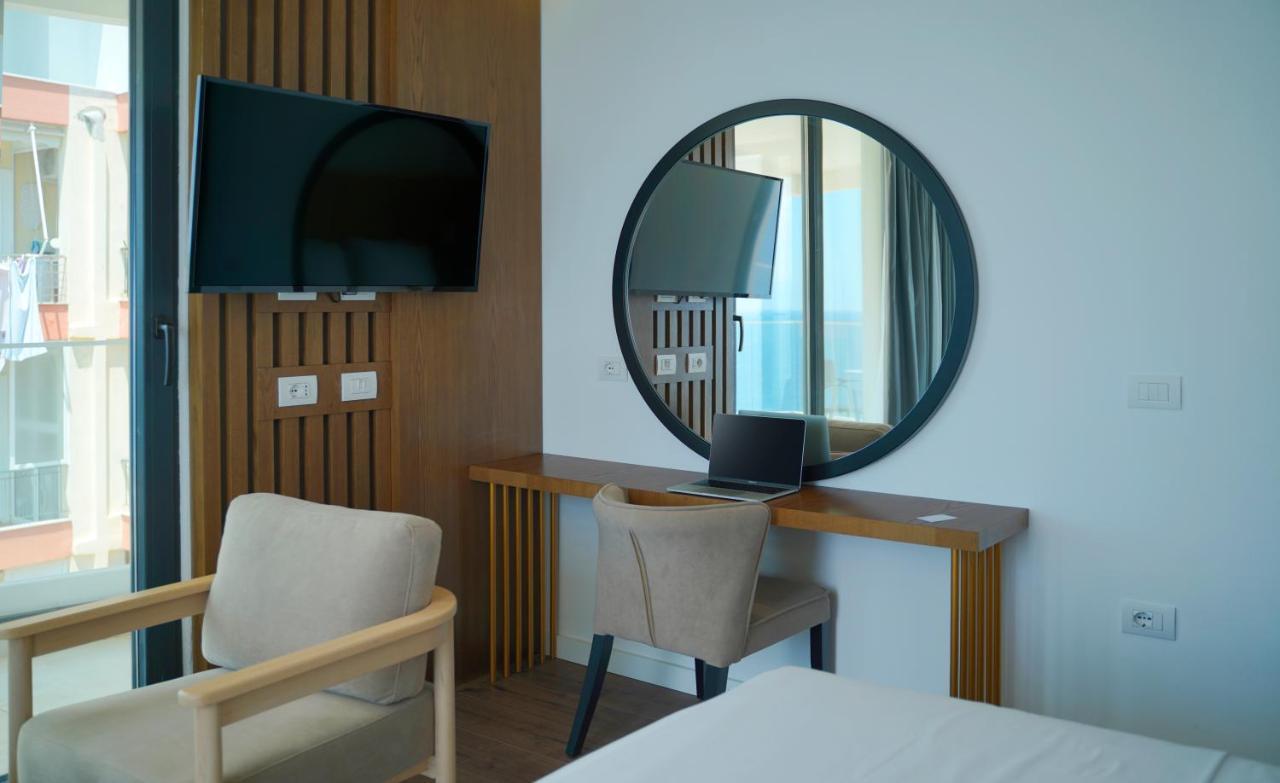 Dorchester Hotel Sarandë Eksteriør billede