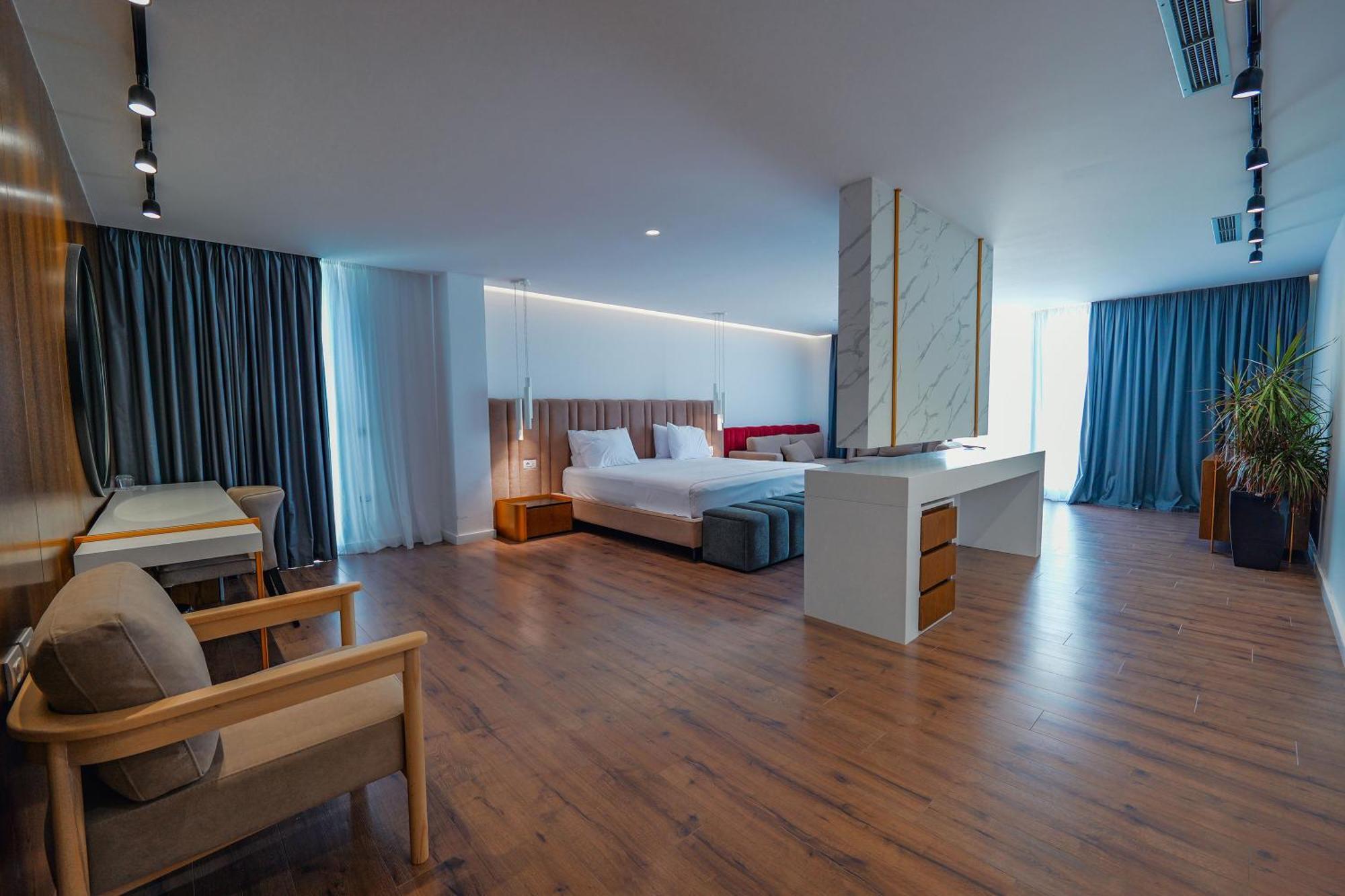 Dorchester Hotel Sarandë Eksteriør billede