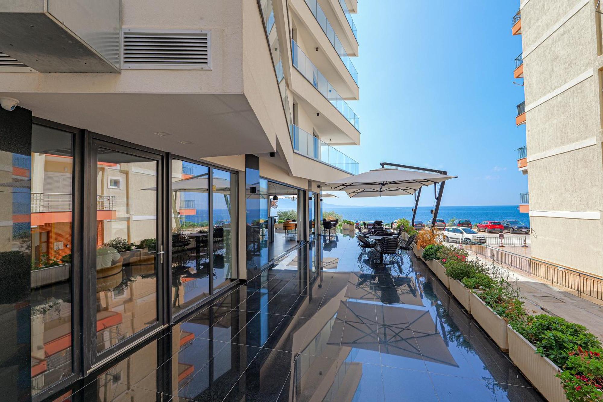 Dorchester Hotel Sarandë Eksteriør billede