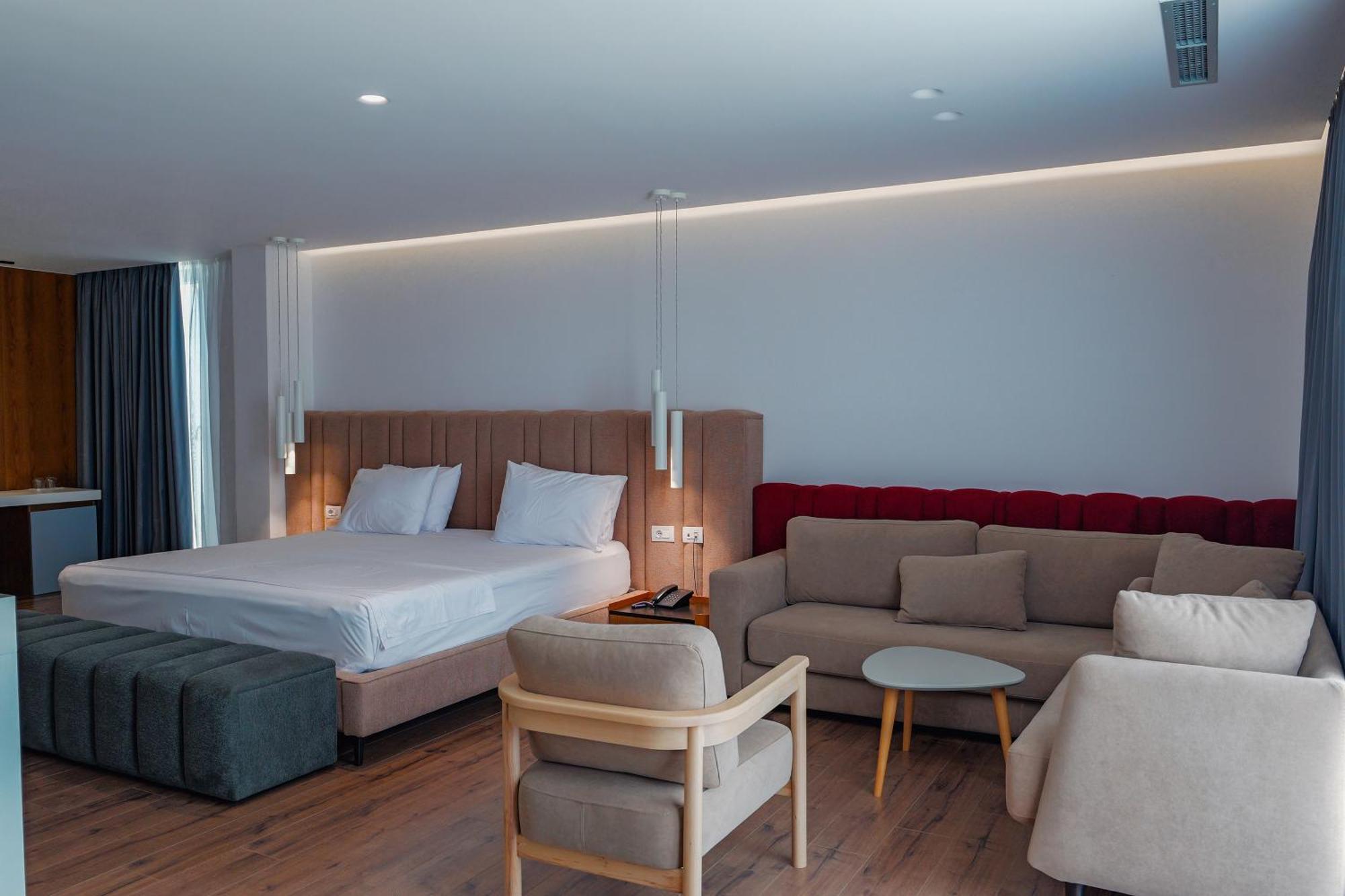 Dorchester Hotel Sarandë Eksteriør billede