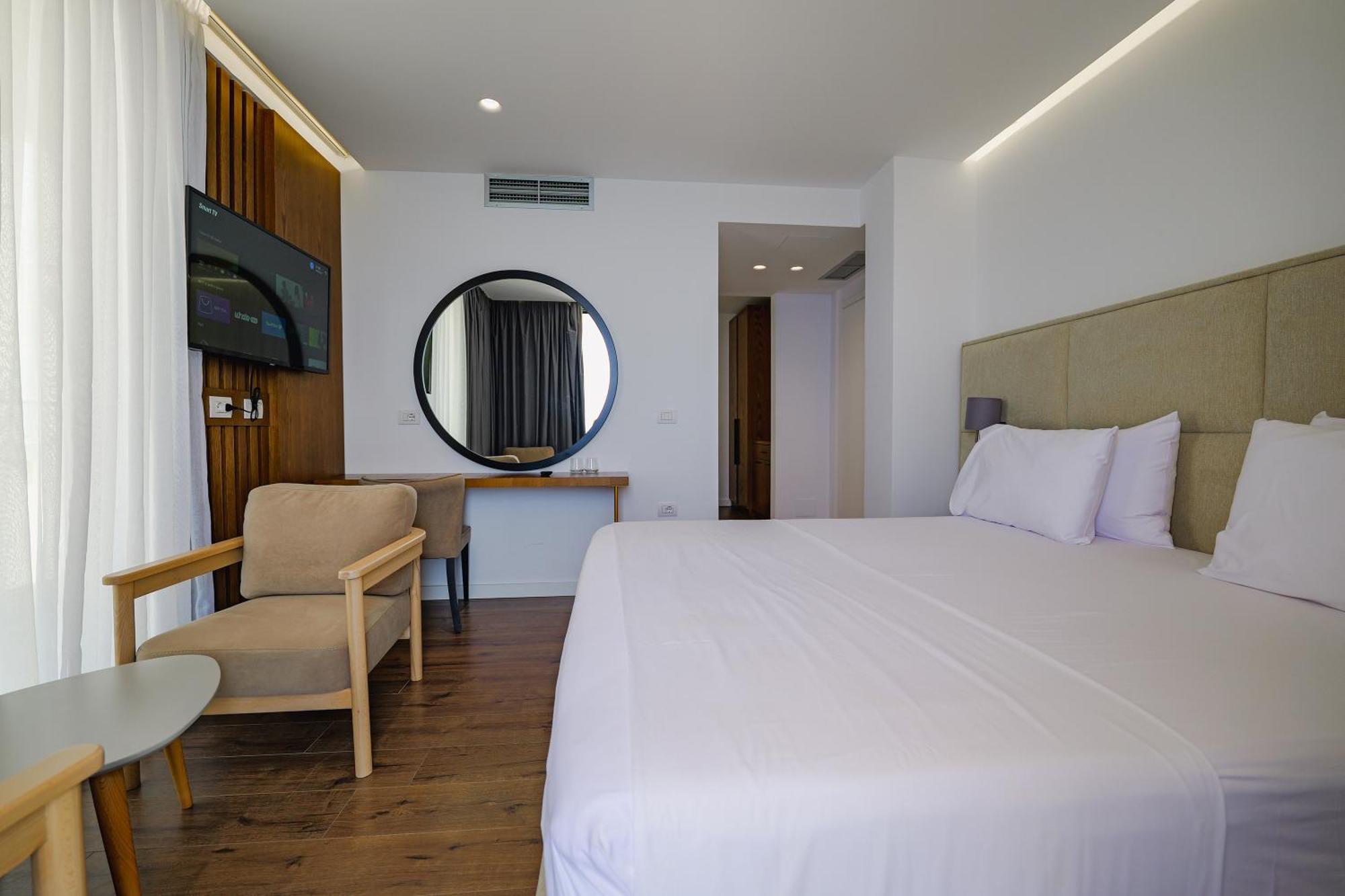 Dorchester Hotel Sarandë Eksteriør billede