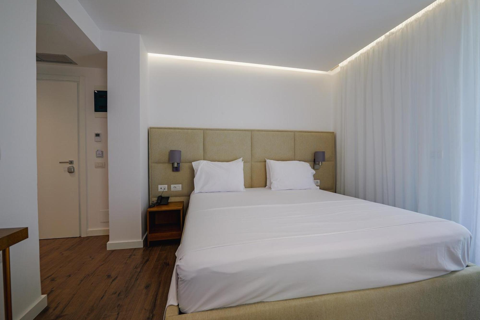 Dorchester Hotel Sarandë Eksteriør billede