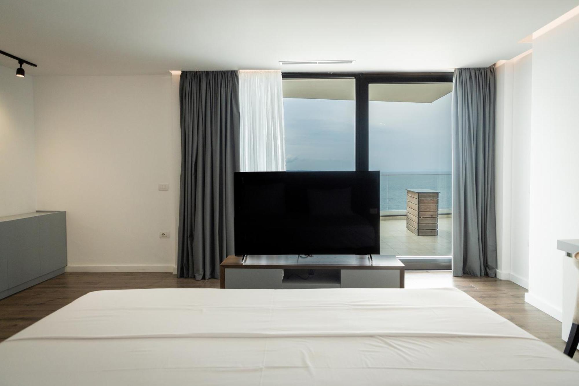 Dorchester Hotel Sarandë Eksteriør billede